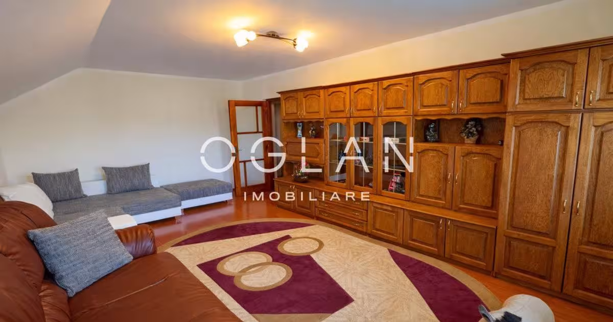 Casă individuală 440 mp cu 8 camere în zona Exterior Nord, Ocna Sibiului