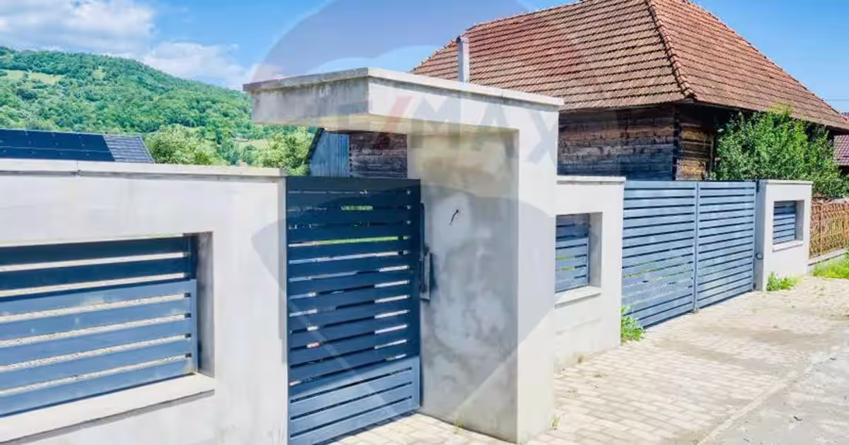 Casă individuală 230 mp cu 5 camere în Petrova