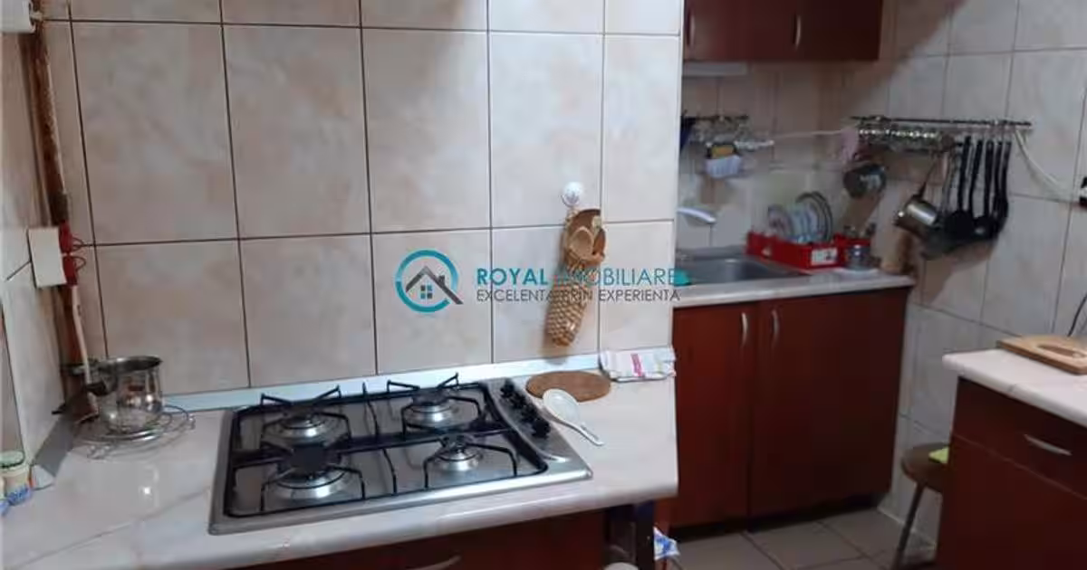 Casă individuală 344 mp cu 8 camere în zona Central, Ploiești