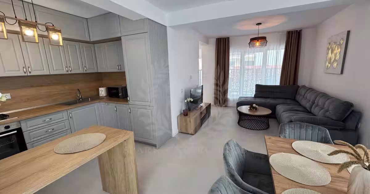 Casa individuală de lux, cuplată, 4 camere, zona Centrala, Ploiești