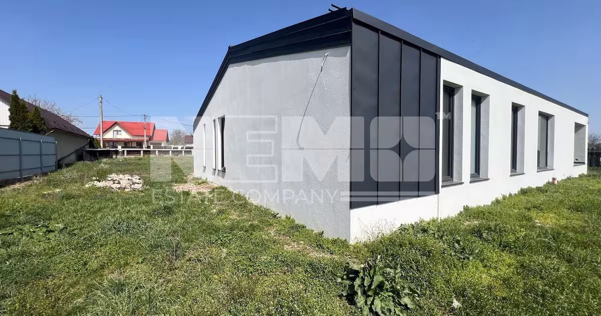 Casă individuală 158 mp cu 6 camere în Plopeni