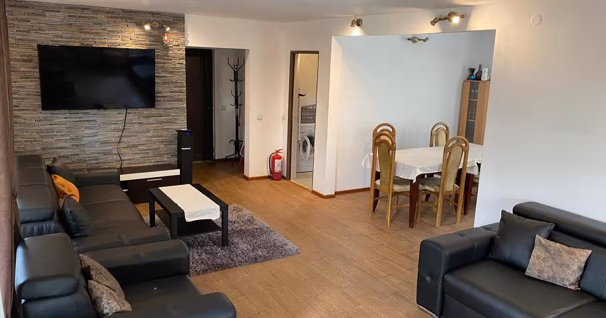 Casă individuală 190 mp cu 5 camere în Pojorâta
