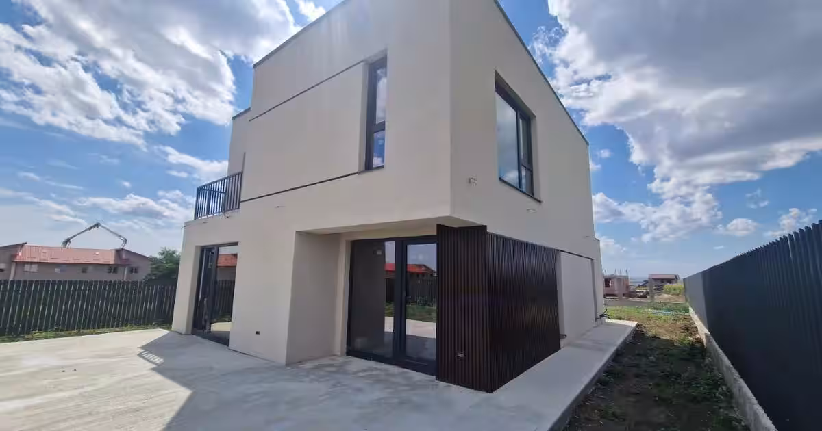 Casă individuală 120 mp cu 4 camere în Rediu
