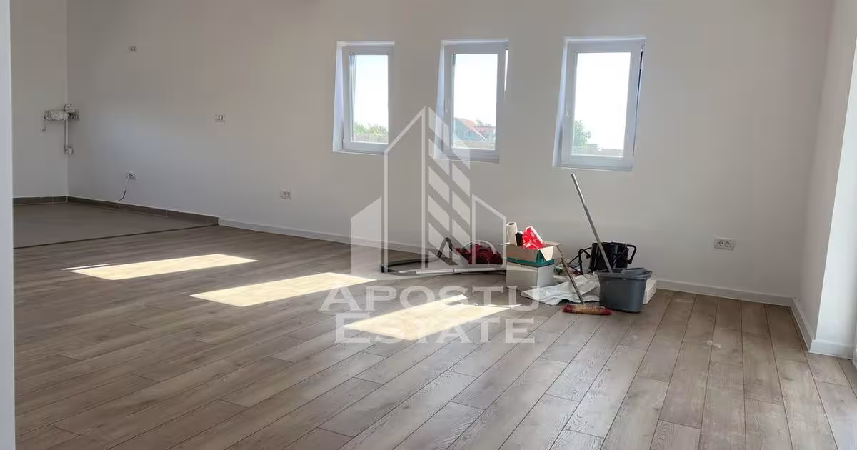 Casă individuală 120 mp cu 4 camere în Săcălaz