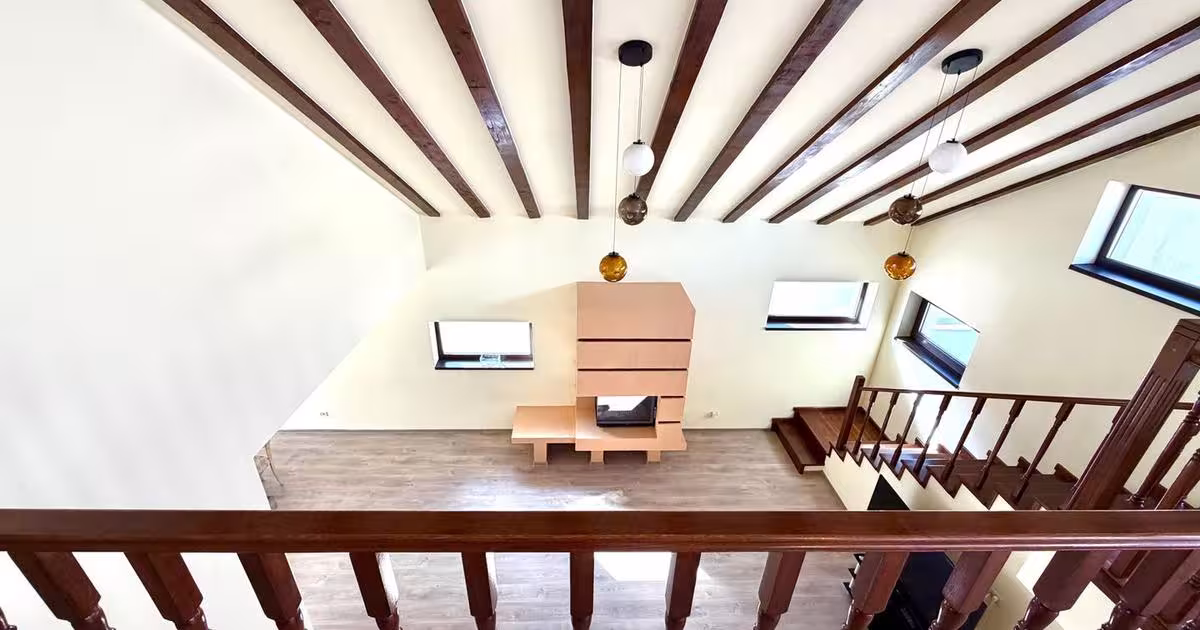 Casă individuală cu 6 camere în Săcălaz