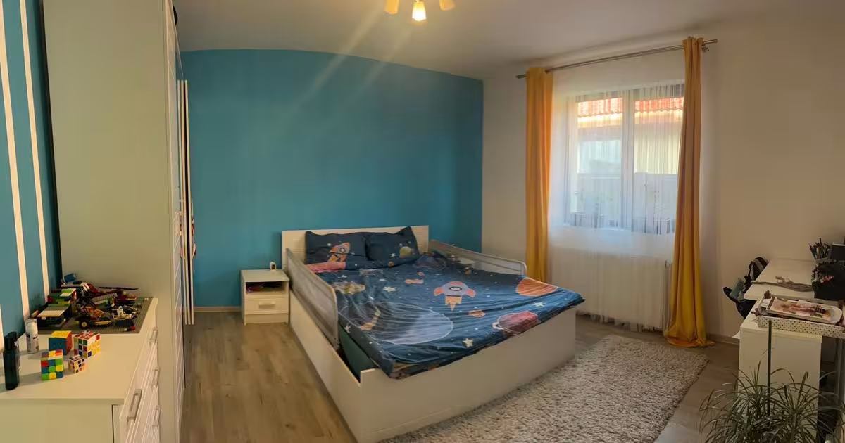 Casă individuală 140 mp cu 4 camere în Sânmihaiu Român