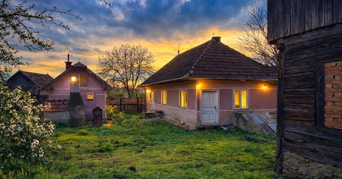 Casa rustica, cu teren roditor de peste 1.000mp, Sanzaieni, Covasna