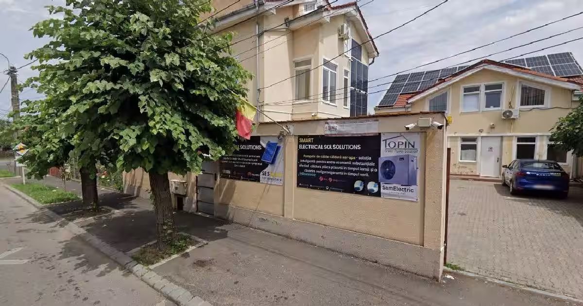 Casă individuală 116 mp cu 8 camere în zona 14 Mai, Satu Mare preț 309.053 RON