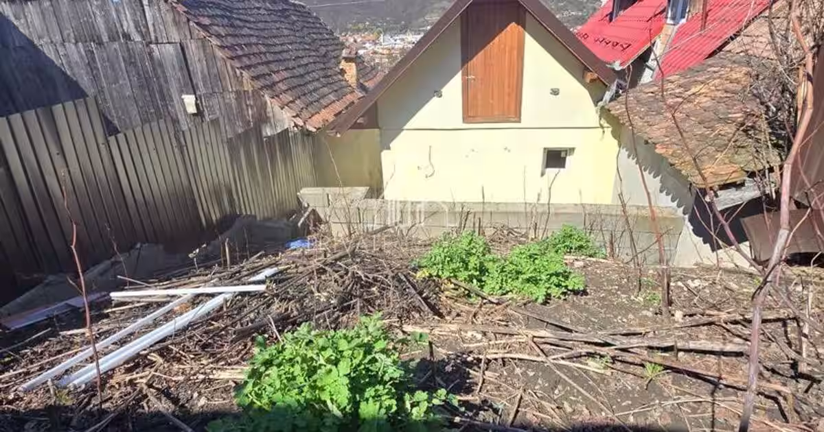 Casă individuală 90 mp cu 2 camere în Sighișoara