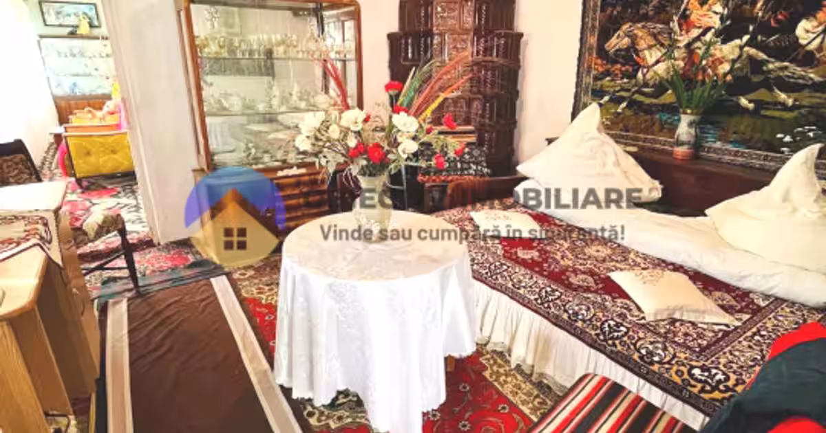 Casă individuală 145 mp cu 6 camere în Slobozia (Roznov)