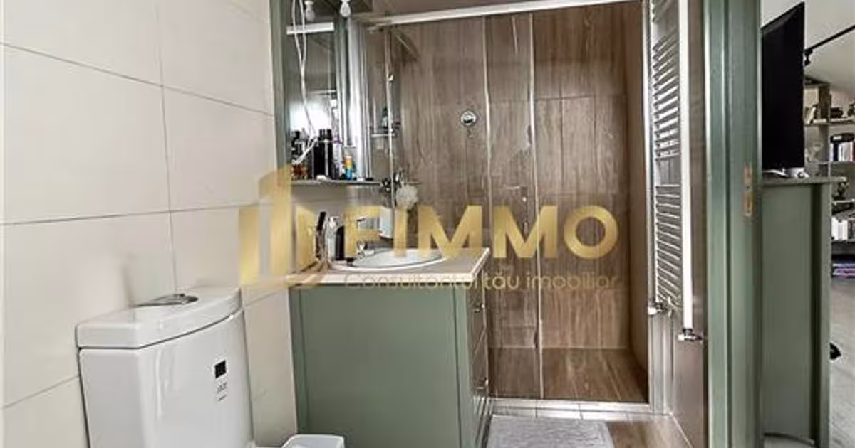 Casă individuală 1,000 mp cu 12 camere în zona Burdujeni, Suceava