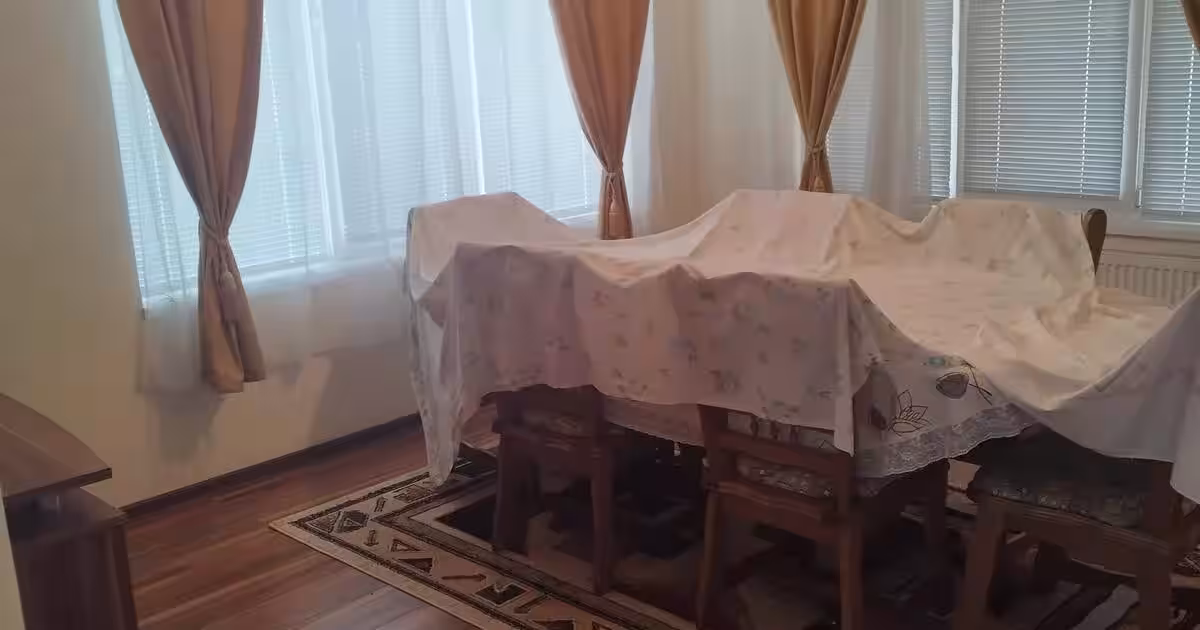 Casă individuală 220 mp cu 5 camere în zona Platou, Târgu Mureș
