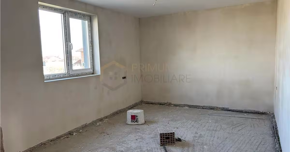 Casă individuală 170 mp cu 5 camere în Utvin