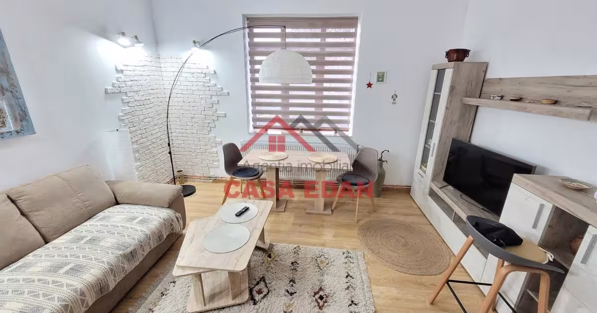 Duplex 66 mp cu 2 camere în zona Central, Câmpina