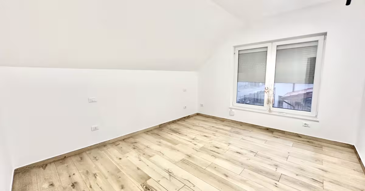 Duplex cu 5 camere în Moșnița Veche
