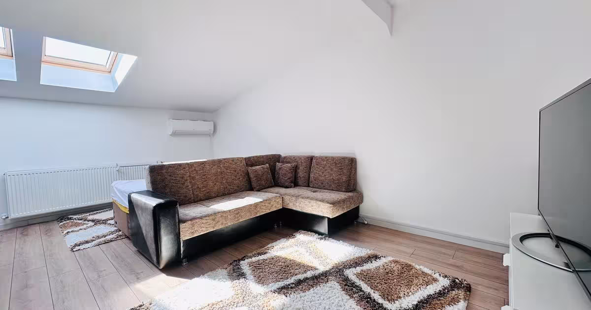 Duplex 180 mp cu 5 camere în zona Central, Voluntari