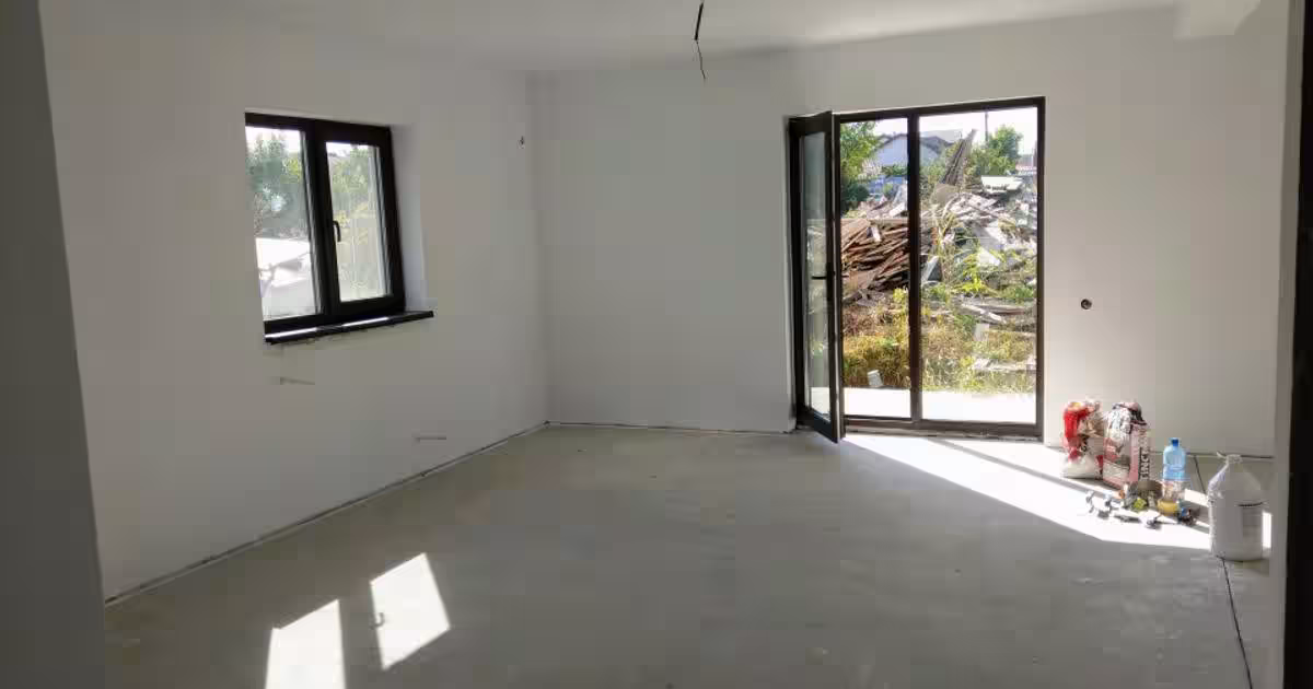 Duplex spatios pe malul lacului P+1E+M proiect german