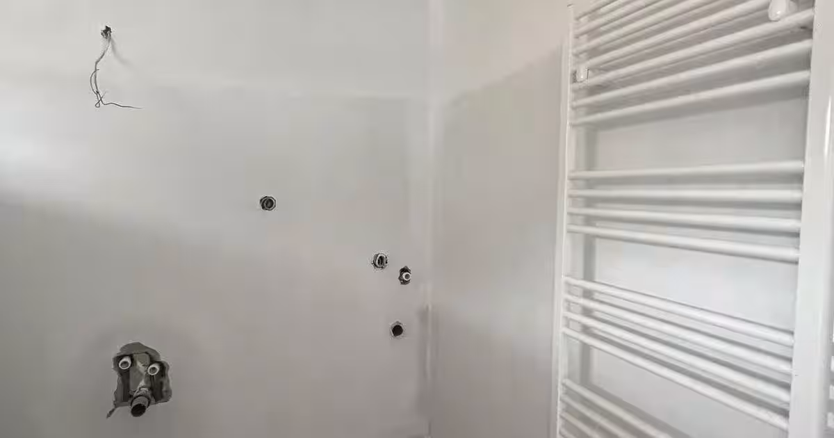 De vanzare casa noua finalizat in 2023 in Livezeni  5 camere+ living 4 bai