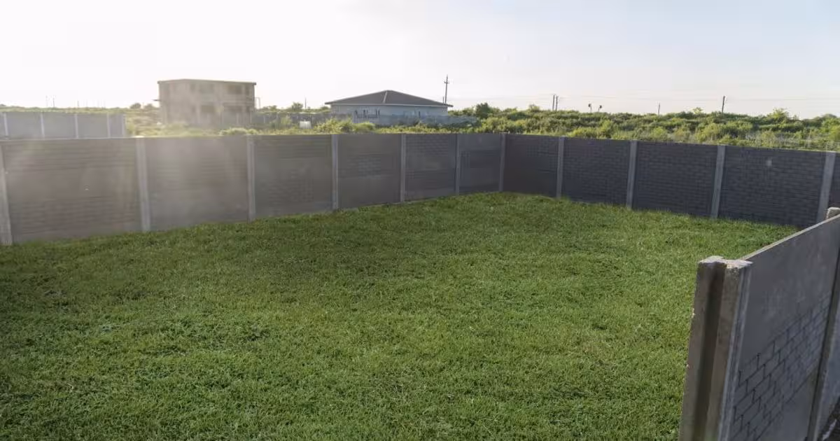 Duplex 100 mp cu 4 camere în Remetea Mare
