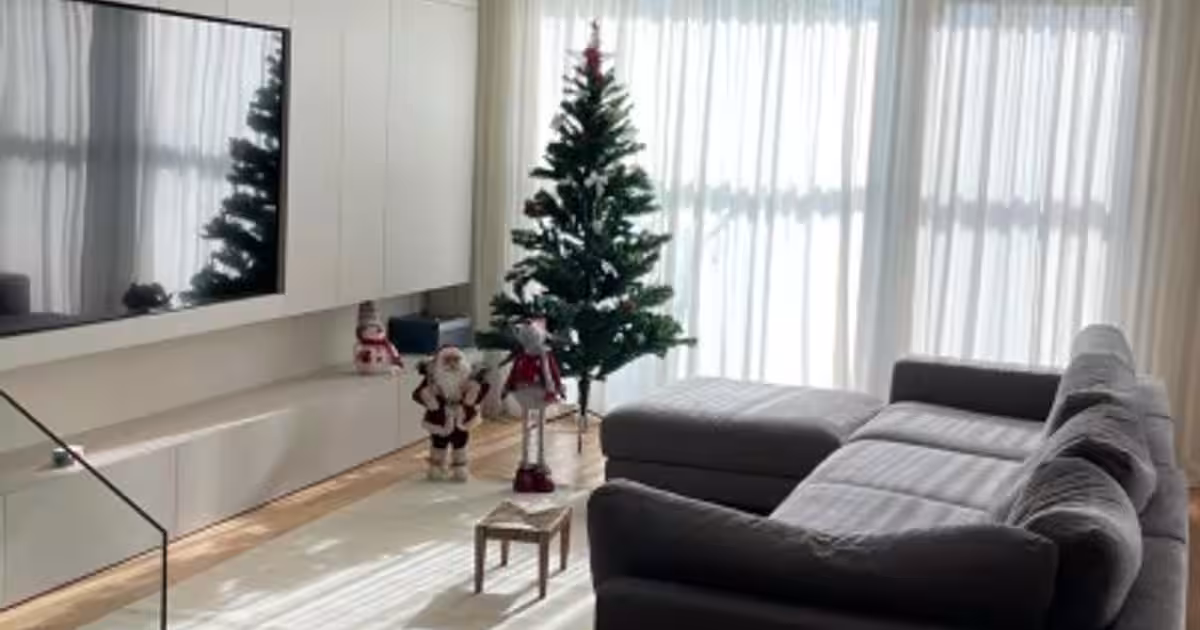 Vilă tip duplex complet mobilată și utilată de închiriere sau vânzare-Zenville