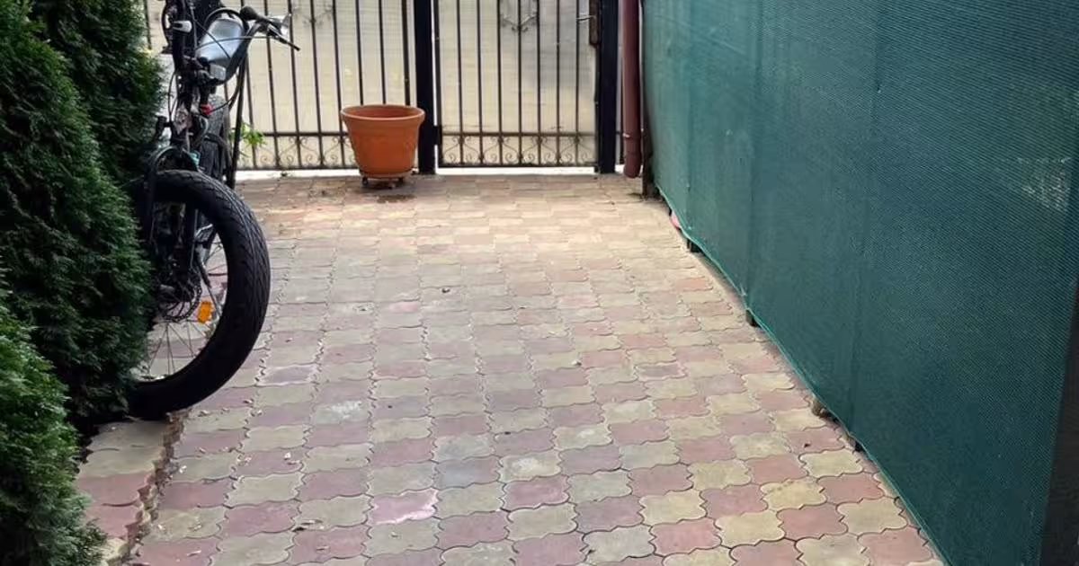 Garsonieră decomandată în zona Dacia, Constanța