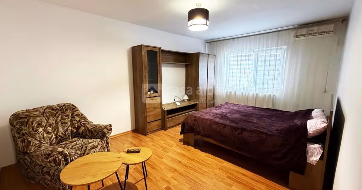 Garsonieră decomandată în zona Central, Iași