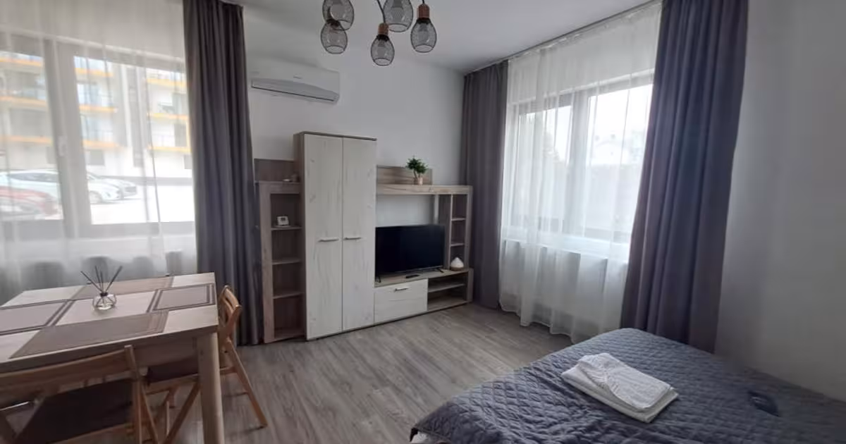 Garsonieră decomandată în zona Central, Mamaia-Sat