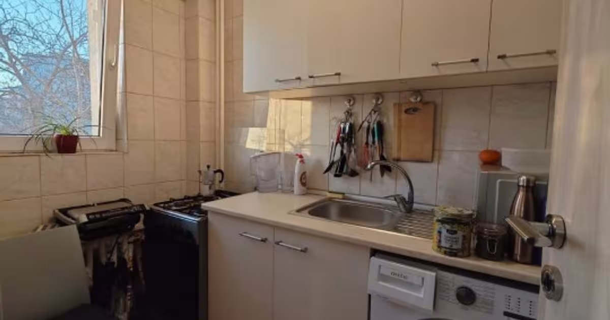 Garsonieră semidecomandată în zona 1 Mai, Sector 1