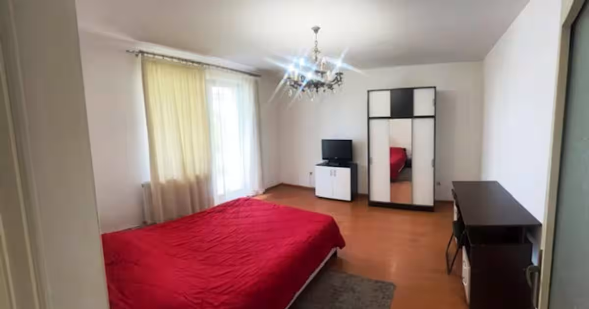 Garsonieră decomandată în zona Decebal, Baia Mare