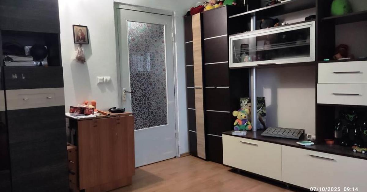 Cameră de cămin transformată în garsonieră, zona Romet