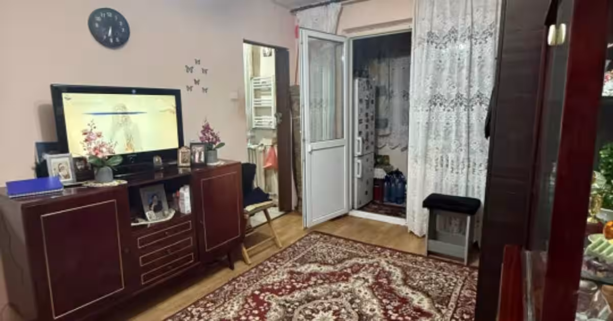 Garsonieră semidecomandată în zona Craiovița Nouă, Craiova