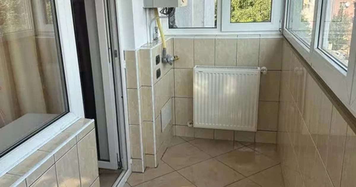 Garsonieră decomandată în zona Central, Focșani