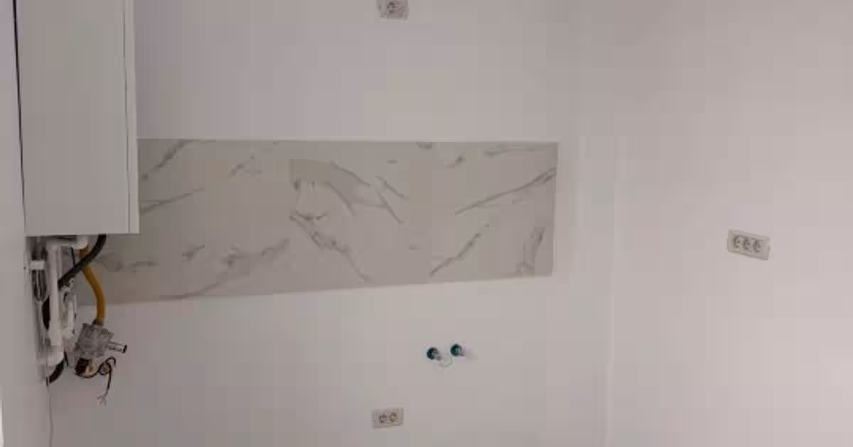 Studio 40 mp total, decomandat, bucătărie separată + loc de parcare inclus