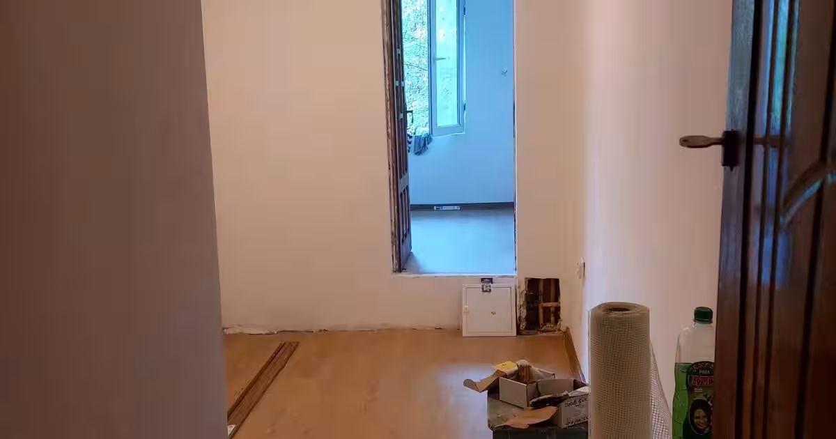 Garsonieră semidecomandată în zona Micro 19, Galați