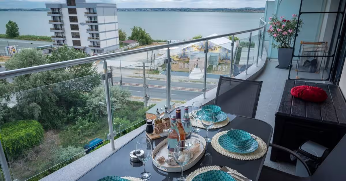 Garsonieră decomandată în zona Nord, Mamaia