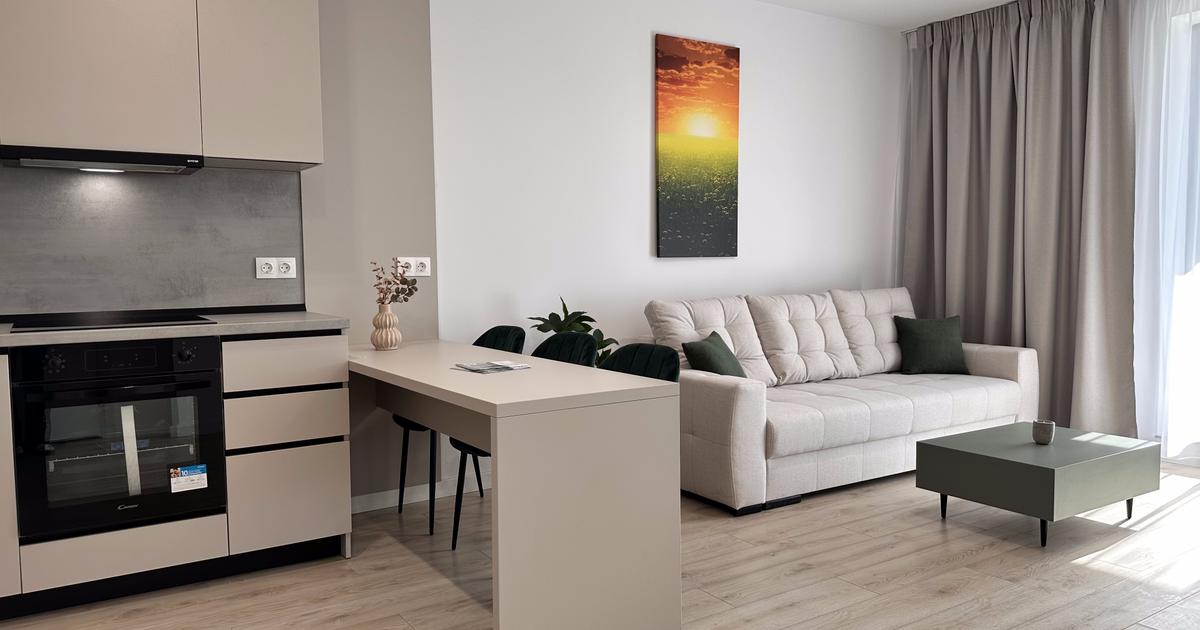 Studio spatios, luminos, langa Padurea Baneasa, etaj intermediar, bl nou