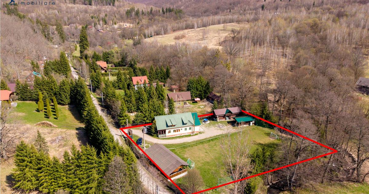 Vile turistice, locație montană superbă, la marginea pârâului,  2600 mp teren