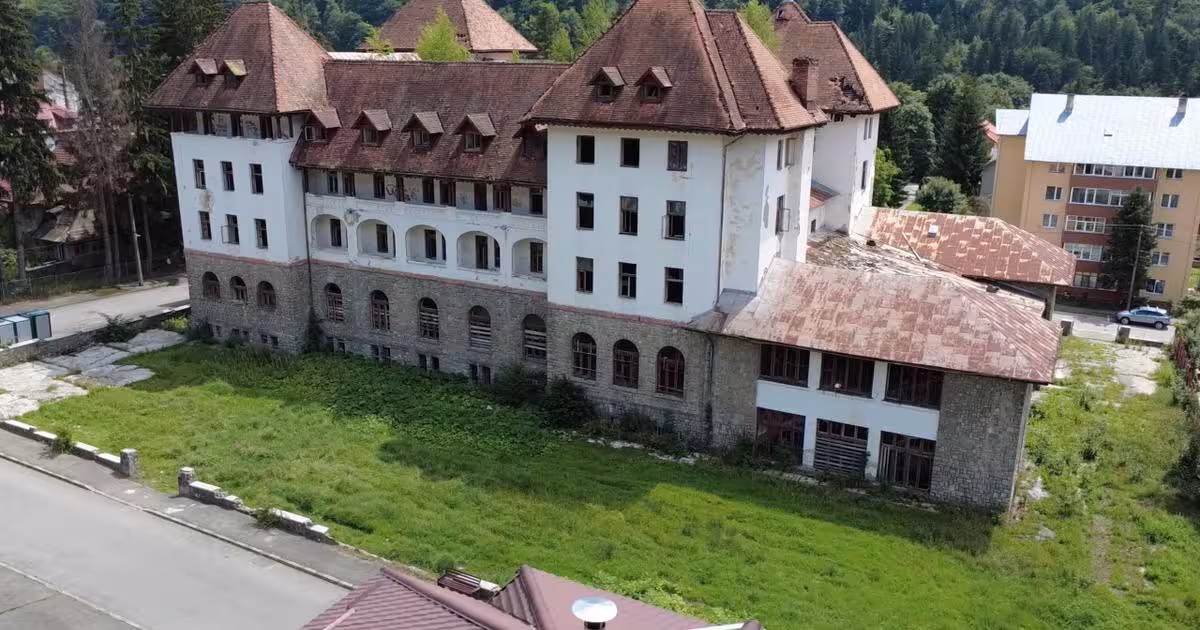 Proprietate specială 7700 mp în zona Central, Bușteni