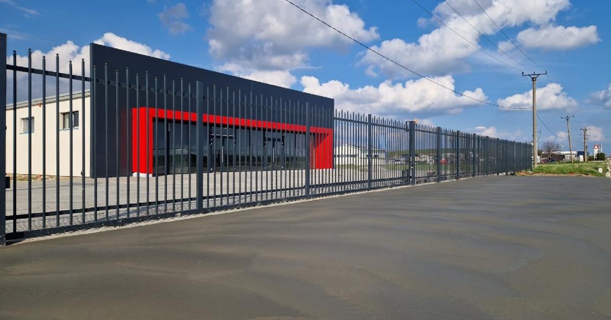Închiriez Spațiu Comercial NOU 600 mp - str. Craiovei 296