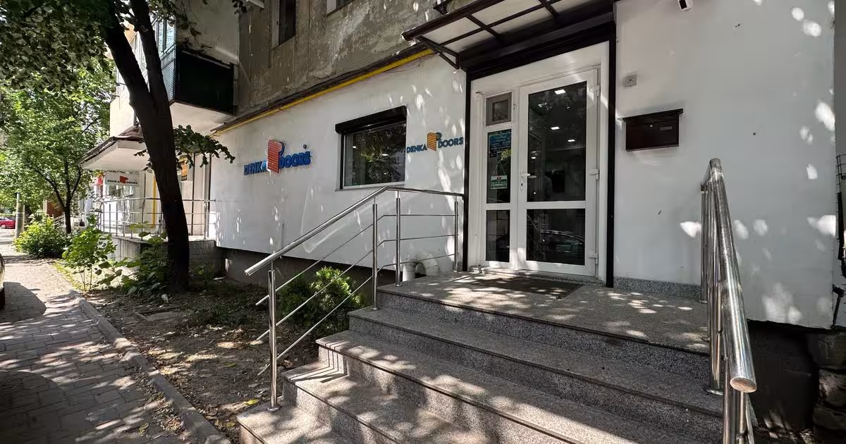 Spațiu comercial 122 mp în zona Baza 3, Iași