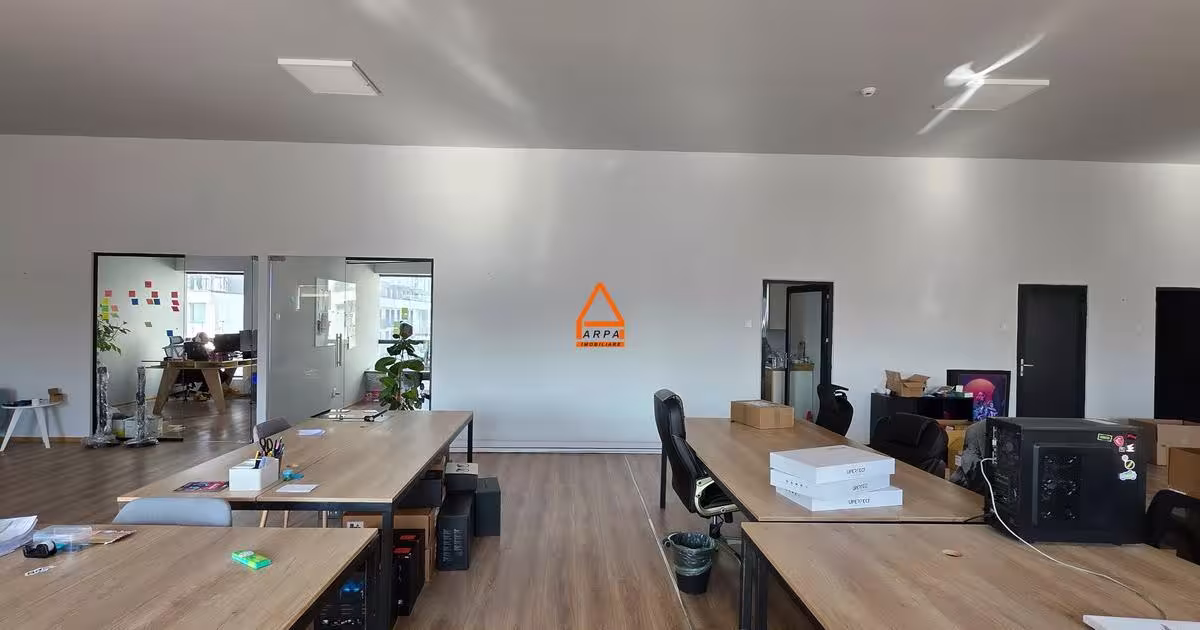 Spațiu comercial 200 mp în zona Podu Roș, Iași