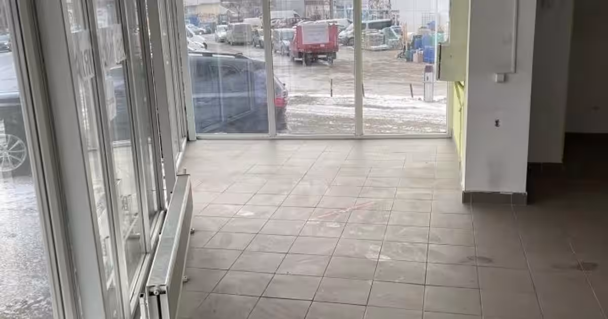 Spatiu comercial-Fost Magazin Casa Lebada, Sos. Bucium 23