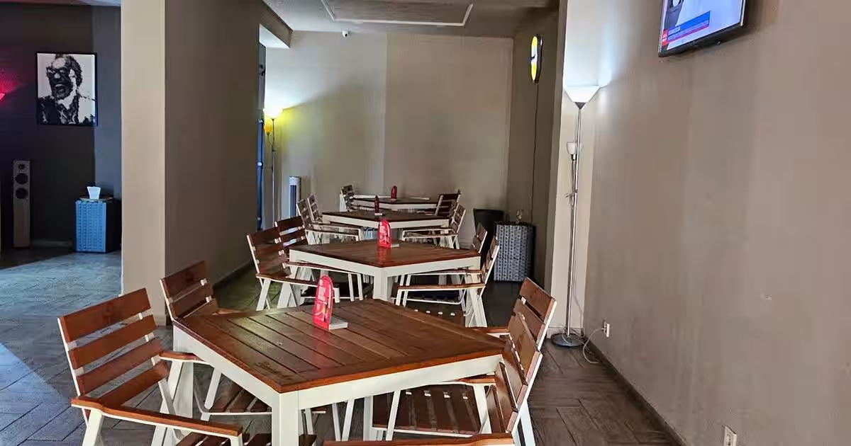 AFACERE LA CHEIE - SPAȚIU COMERCIAL, ZONA DĂRMĂNEȘTI