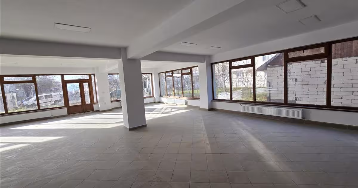 Spațiu comercial 757.6 mp în zona Burdujeni, Suceava
