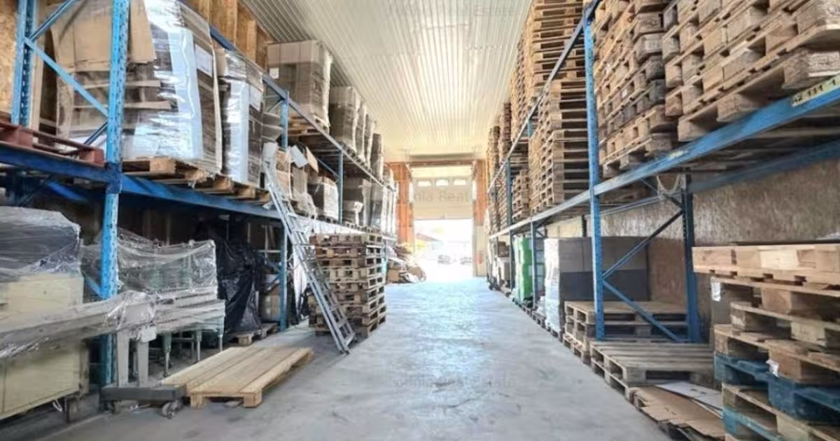 Spațiu industrial 817 mp în 23 August