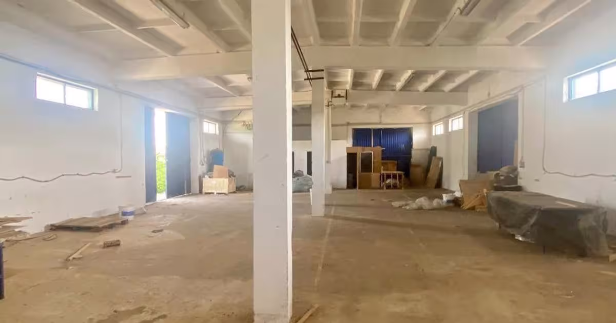 Spațiu industrial 302 mp în zona Sânnicolau Mic, Arad