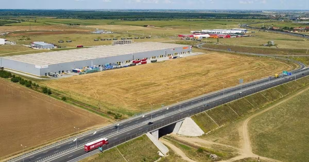 Spațiu industrial 7000 mp în zona Sud, Arad preț necomunicat