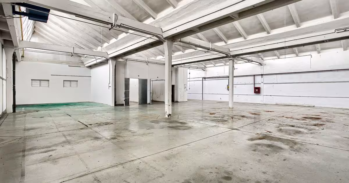 Spațiu industrial în zona UTA, Arad