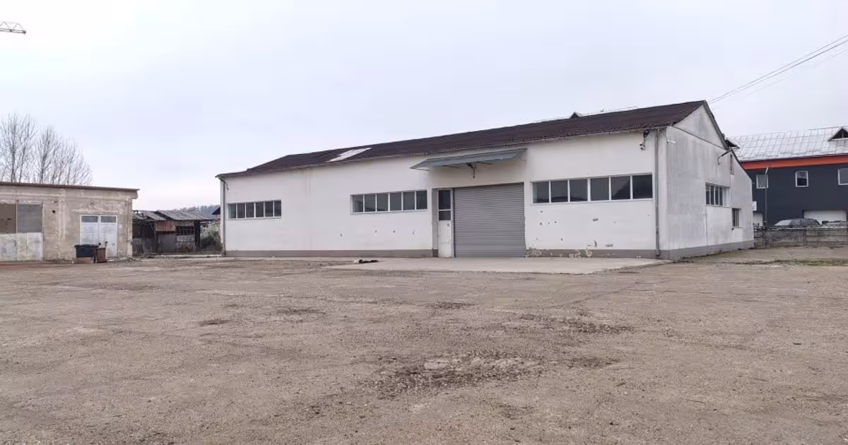 Spațiu industrial 200 mp în zona Decebal, Bistrița