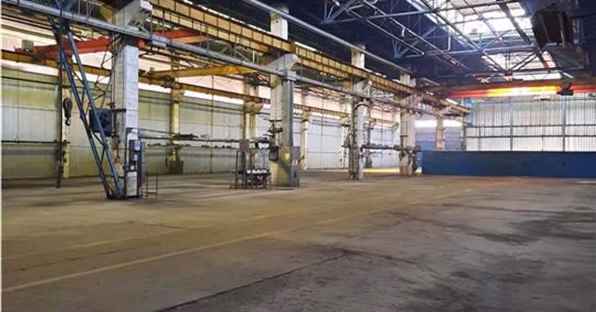 Spațiu industrial 1200 mp în zona Tractorul, Brașov